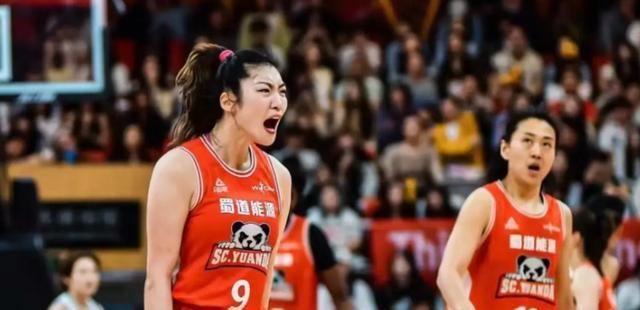 面对四川女, 大胜, 篮的防守