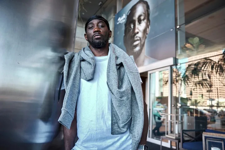 inews, src, 对面那个来