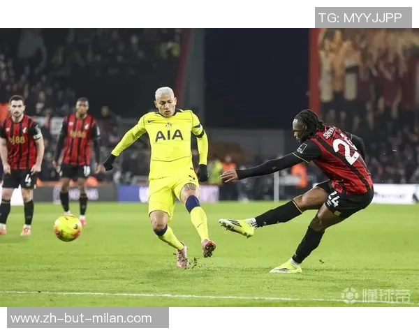 太阳报：弗兰克频频在赛前和赛中变阵，热刺球员日益不满